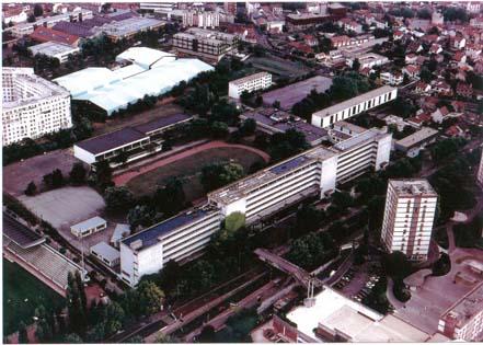 Bâtiments du Lycée en 1990