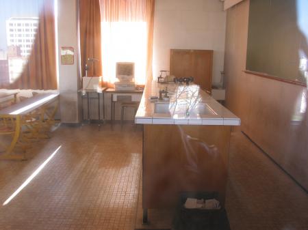 Salle de physique 2002